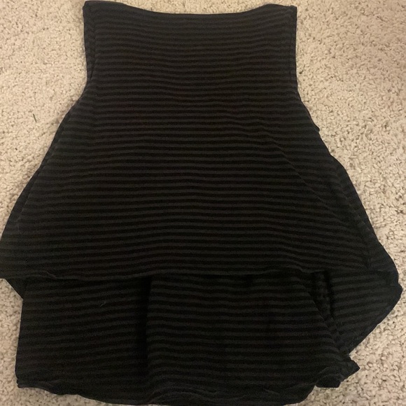 Black and grey striped tank top - Picture 3 of 4